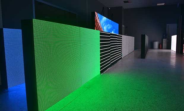 Amasya’da üretilen LED ekranlar Katar yolunda