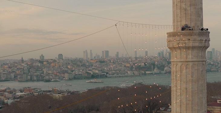 Ayasofya Camii’ne Ramazan mahyası asıldı