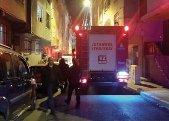 Bağcılar’da 4 katlı binada yangın