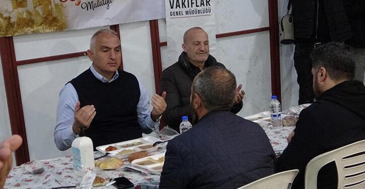 Bakan Ersoy: Bu afeti el ele vererek birlikte atlatacağız