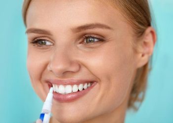 Diş beyazlatıcı jeller zararlı mı?