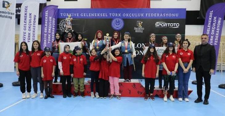 Geleneksel Okçuluk Türkiye Şampiyonası 640 sporcunun katılımı ile sona erdi