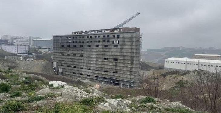 Hadımköy’de molozların altında kalan inşaat işçişi öldü