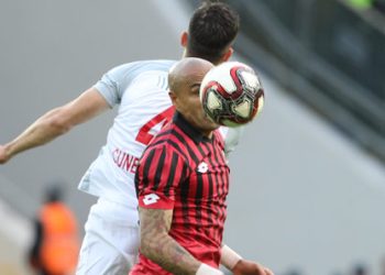 Mert Nobre 5 sezonda 4. kez üst lige yükseldi!