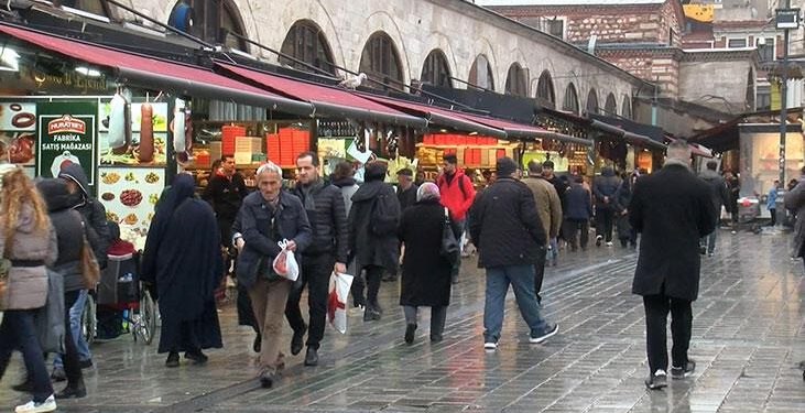 Mısır Çarşısı’nda ramazan hareketliliği