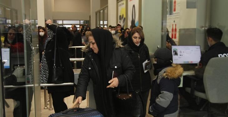 Nevruz tatilinde 11 bin İranlı Van’a geldi