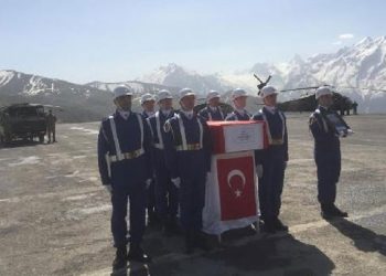 Şehit Uzman Çavuş Volkan Demirci için Hakkari’de tören