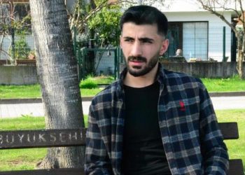 Şoke eden olay! Sahnede türkü söylerken kendi ölüm haberini aldı, gerçek sonradan anlaşıldı