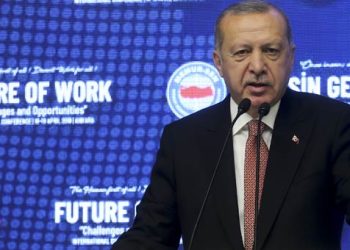 Son dakika… Cumhurbaşkanı Erdoğan: Sizi memurluktan atamazlar, seyirci kalmayız!