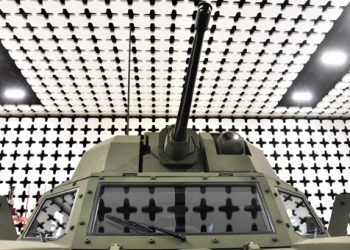 Türkiye’nin ilk elektrikli zırhlı aracı ‘Akrep II’ tanıtıldı