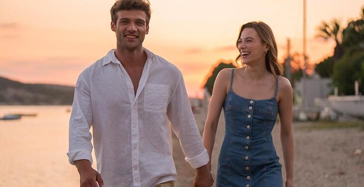 ‘Dönence’nin başrol oyuncuları Sümeyye Aydoğan ve Caner Topçu’dan özel açıklamalar