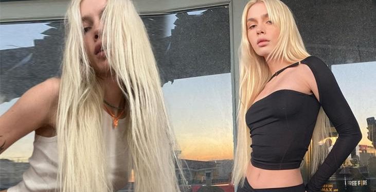 Aleyna Tilki’nin ayna pozu olay oldu! ‘Telefon hangi savaştan kalma?’