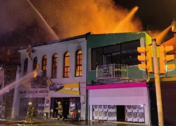 Balat’ta Oyuncak Müzesi’nde yangın! Ekipler müdahale ediyor